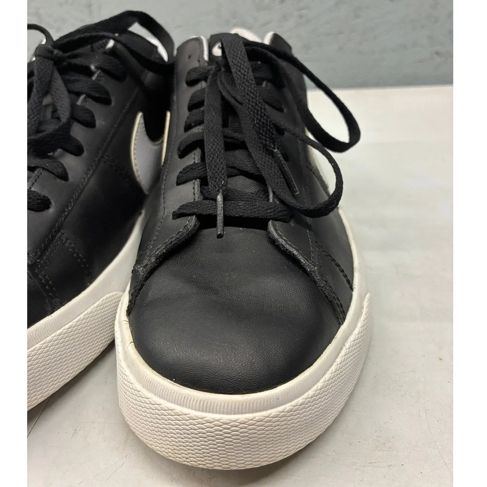 Nike Blazer Low Leather Sneakers Mens Size 11 Black White 631656-001 Casual